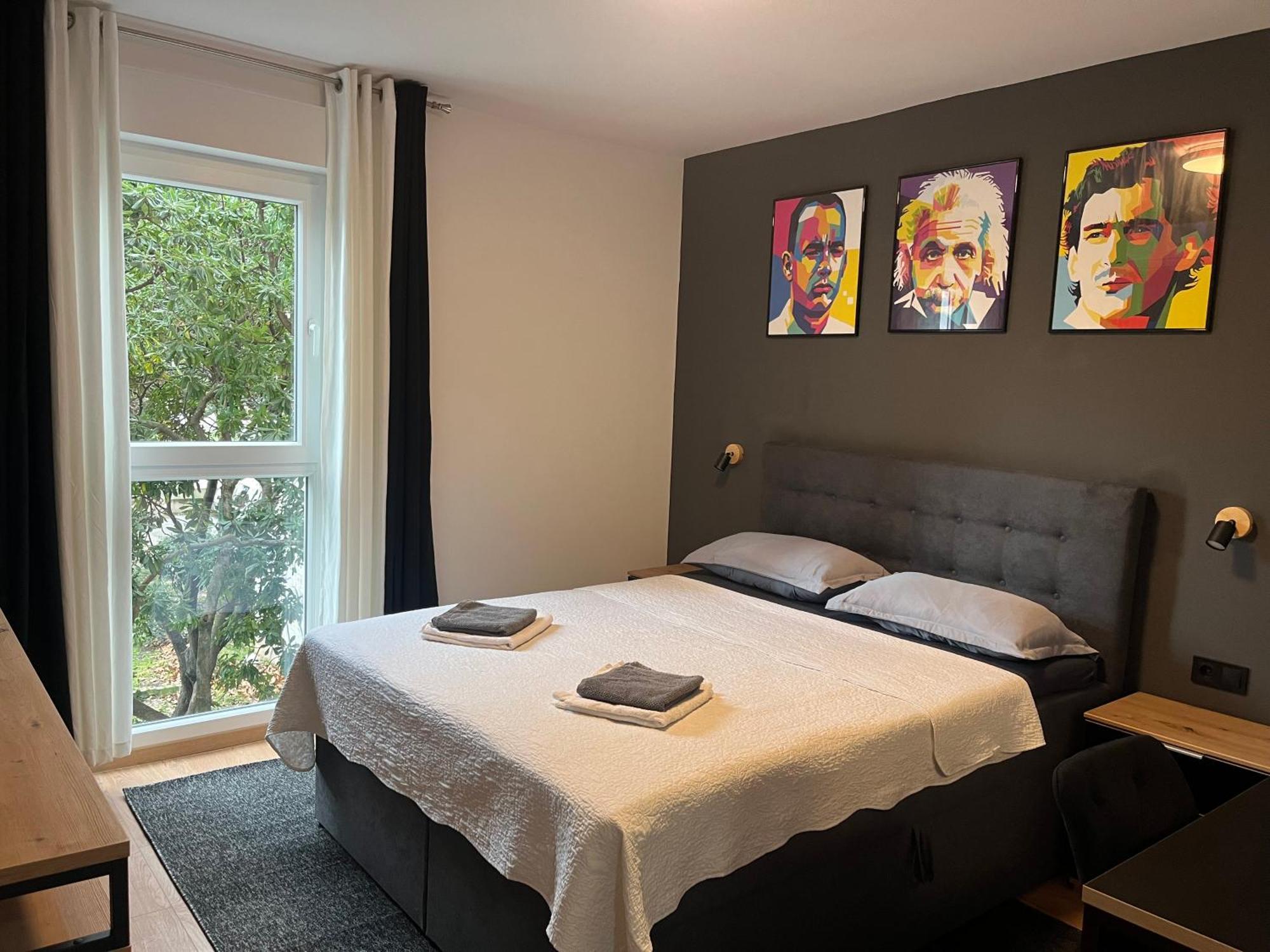 Hall Of Fame -Center Apartment สปลิท ภายนอก รูปภาพ